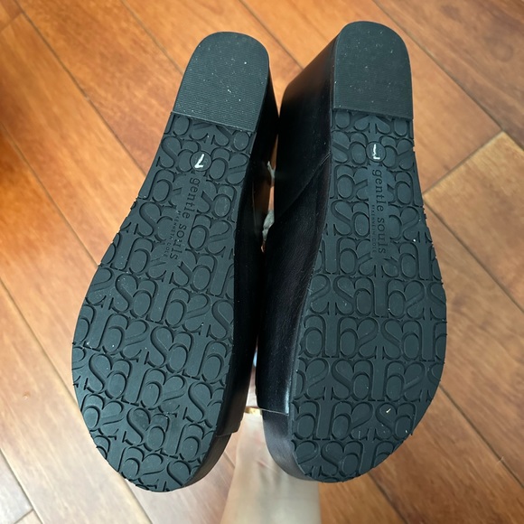 Kenneth Cole Gentle Souls Platform Sandals - Picture 3 of 3